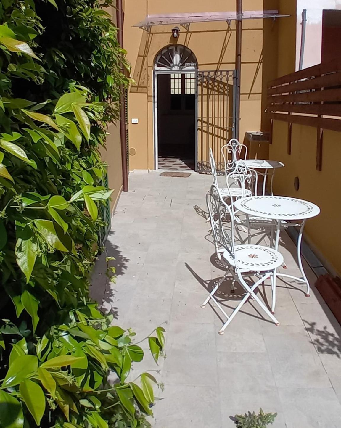 B&B Villino Luschi Pisa Centro Exterior photo
